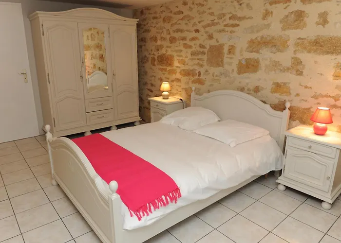 Domaine De L'asenon 3* Causse-et-Diege