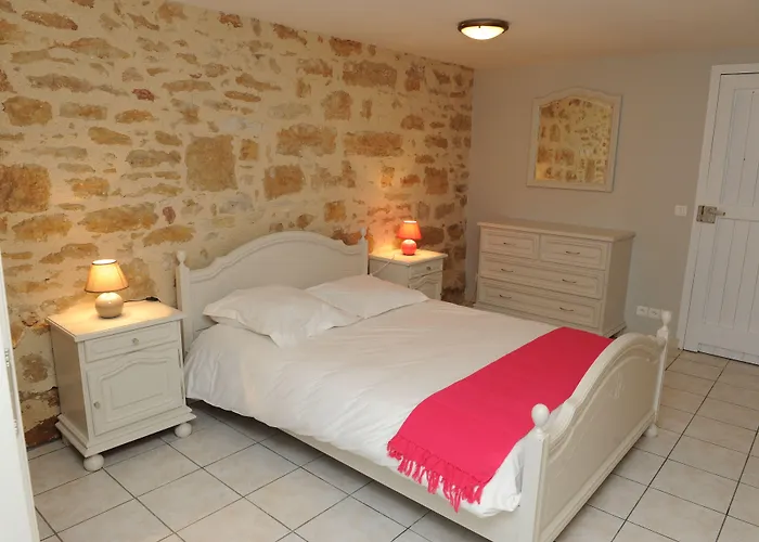 게스트하우스 Domaine De L'asenon 3*