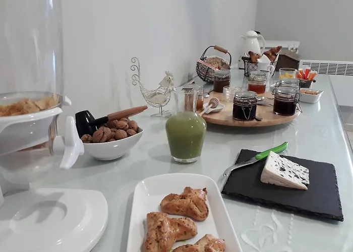 Domaine De L'asenon 3* Causse-et-Diege